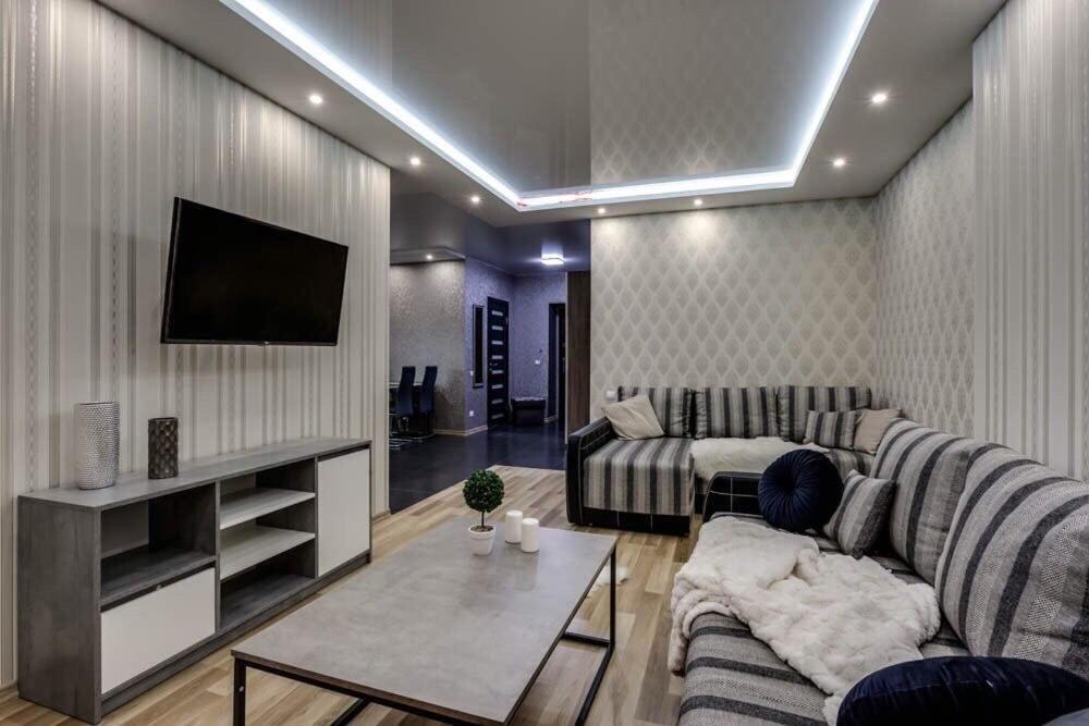 Comfortable Apartments Lviv Exterior photo
